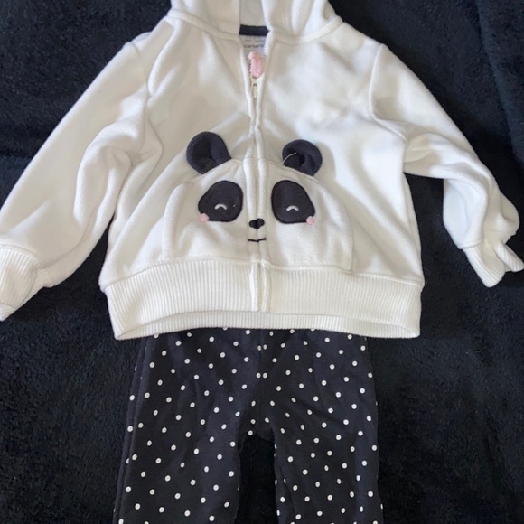 Carter’s Baby panda outfit - Picture 1 of 4